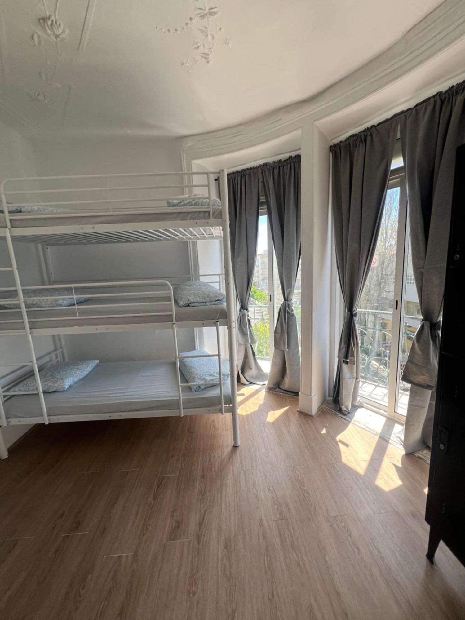 Bagetti Hostel Only For Girls ลิสบอน ภายนอก รูปภาพ